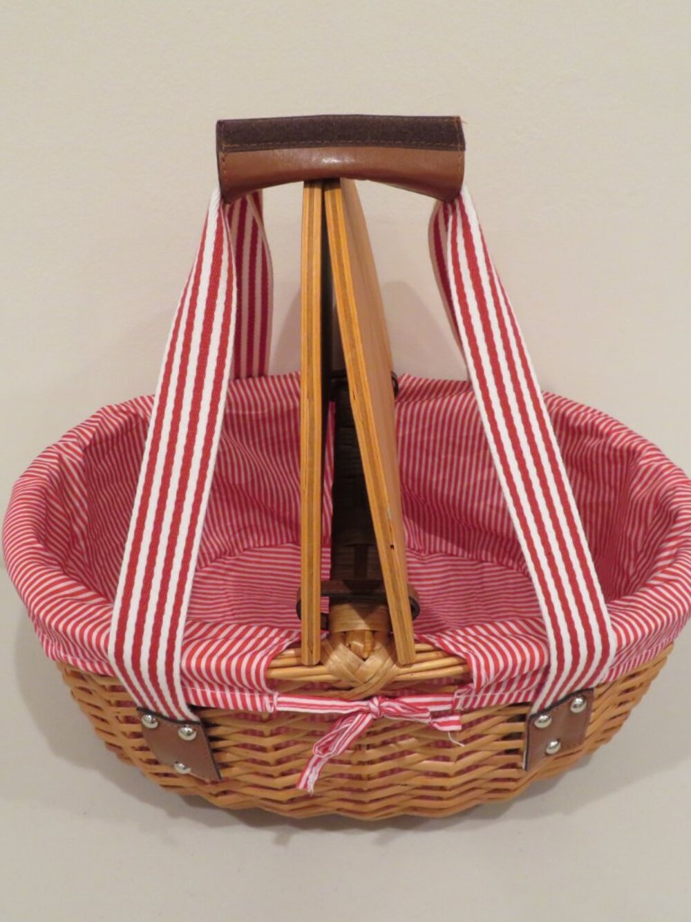 Wicker Picnic Basket Red Striped Liner Wood Lid